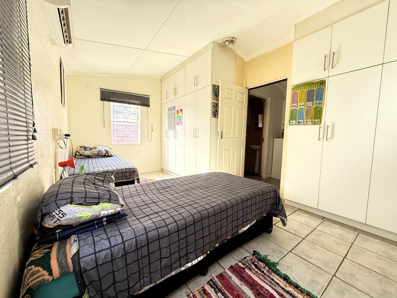 2 Bedroom Property for Sale in West Bank Western Cape